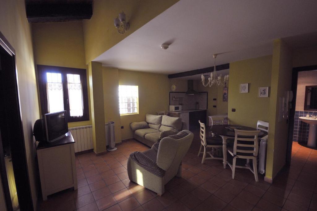 Apartamentos El Canonigo De Теруель Номер фото